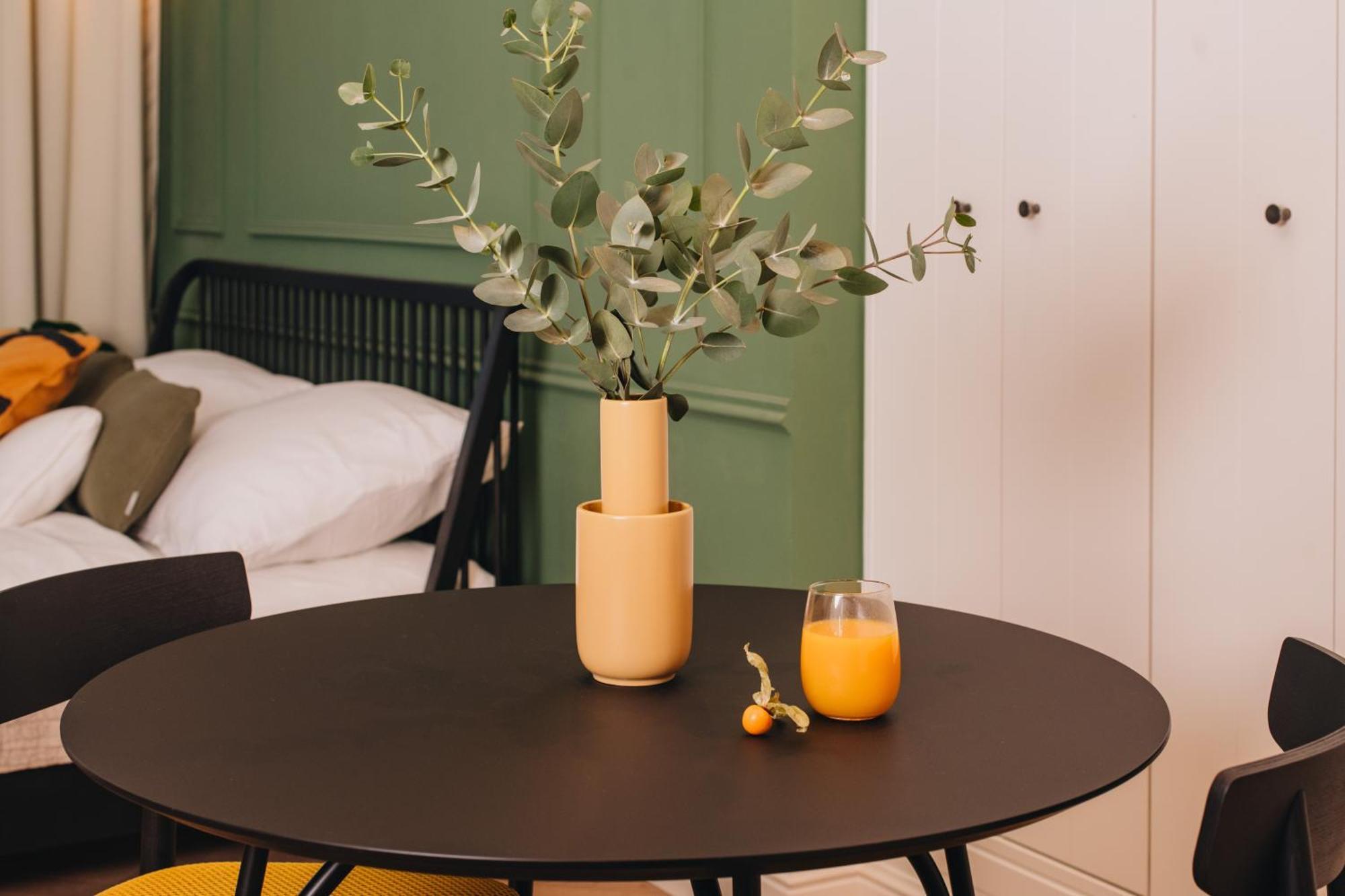 Luxury Design At Old Town Square With Air Condition *