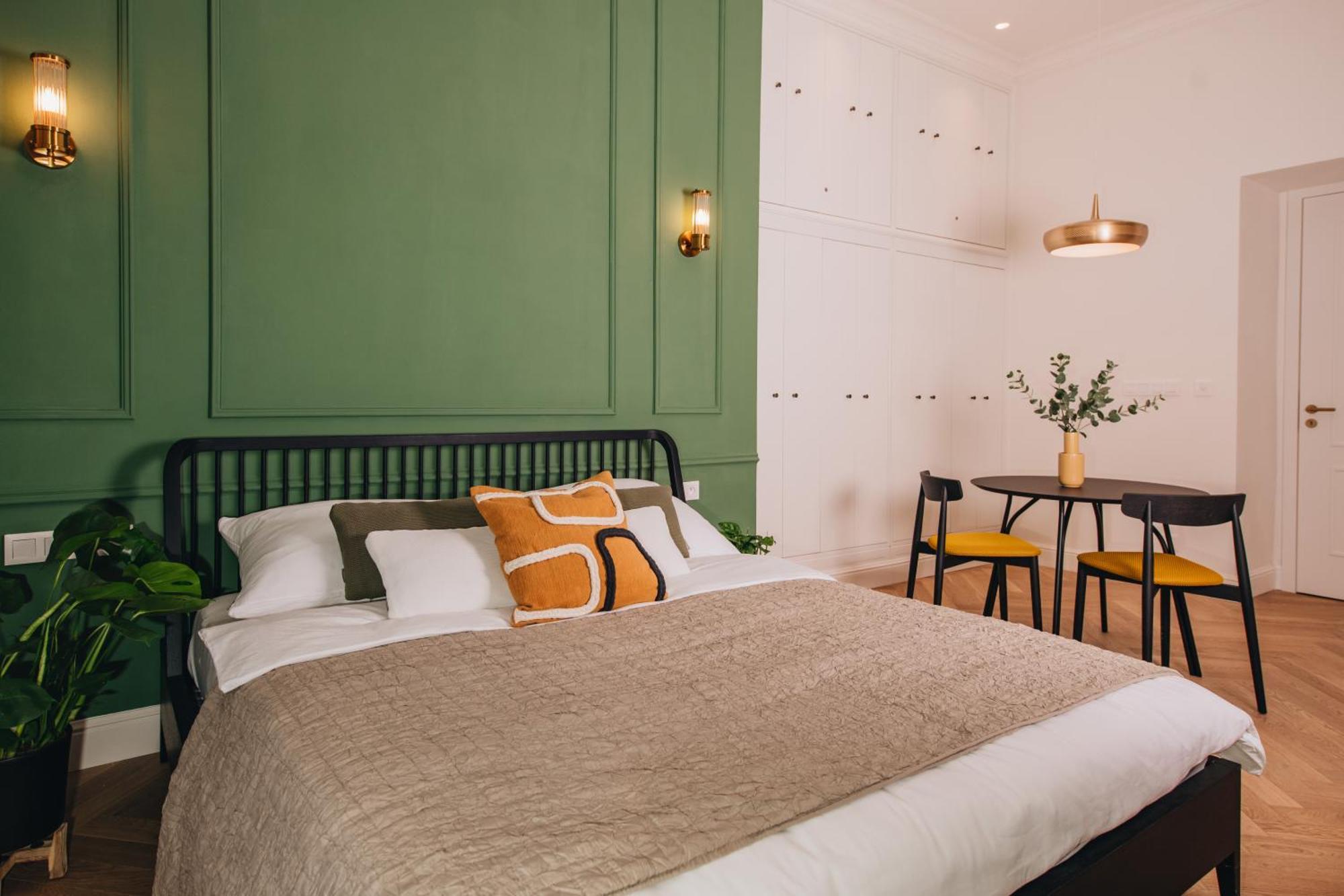 Luxury Design At Old Town Square With Air Condition Apartmán