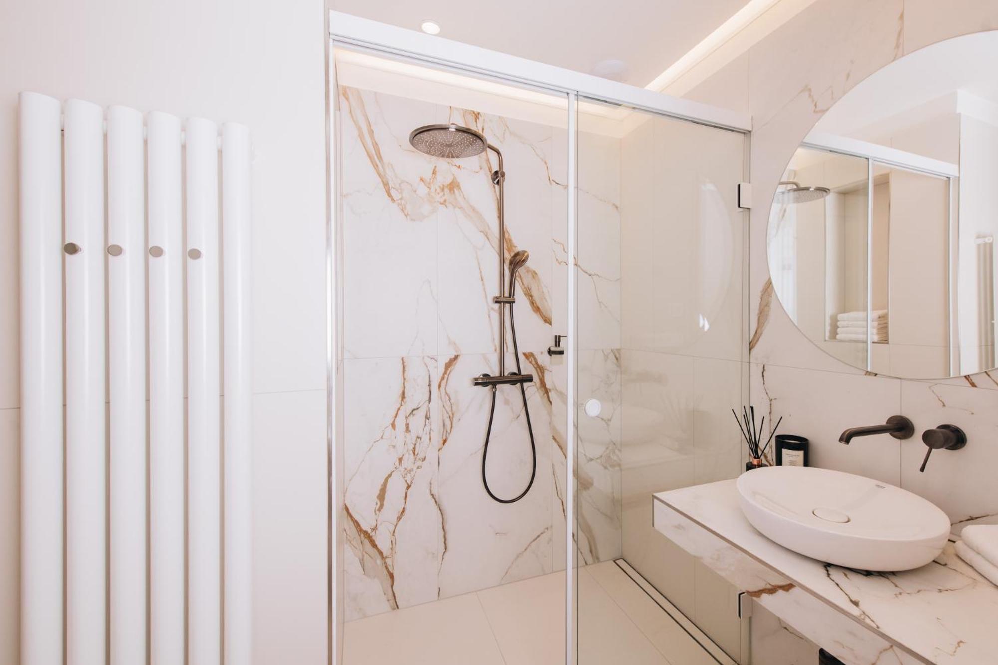 Luxury Design At Old Town Square With Air Condition Apartmán