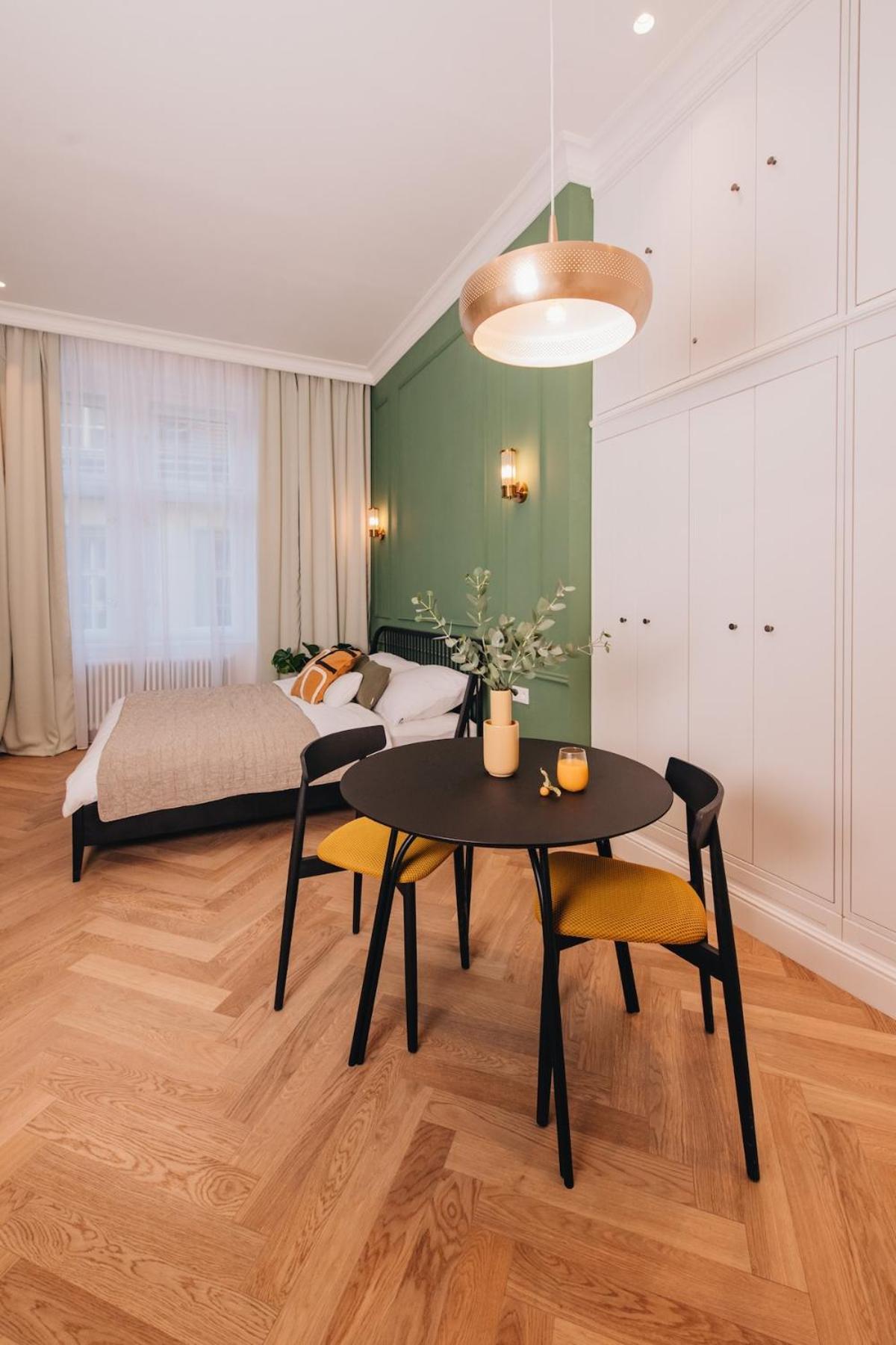 Luxury Design At Old Town Square With Air Condition Praha